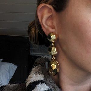 Gold Elsie earrings